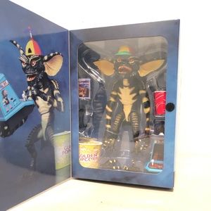 Gremlins Neca statue